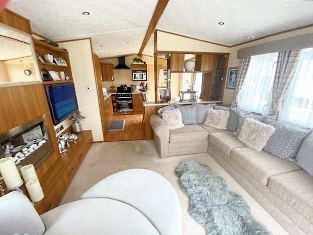 2 bed mobile/park home for sale in Warden Springs Caravan Park, Warden, Sheerness, Kent ME12, £45,000