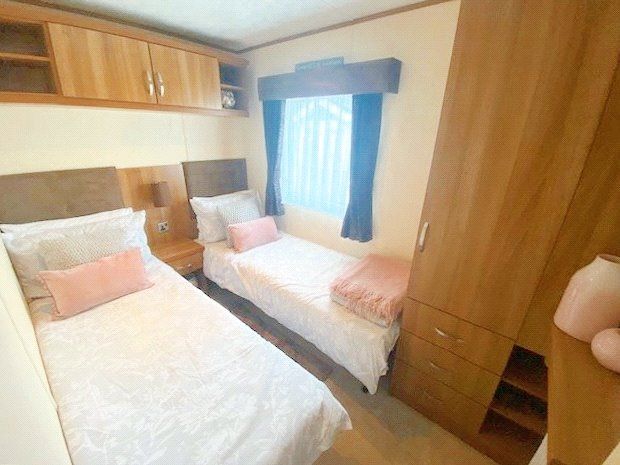 2 bed mobile/park home for sale in Warden Springs Caravan Park, Warden, Sheerness, Kent ME12, £45,000