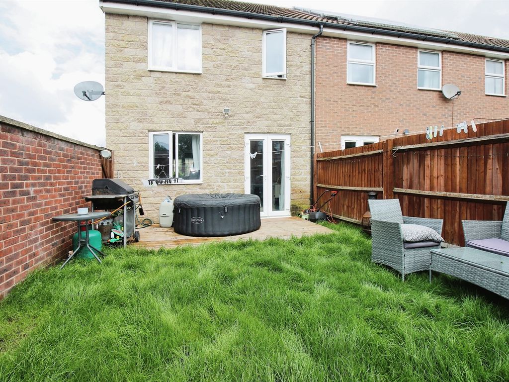 3 bed end terrace house for sale in Appleby Way, Lincoln LN6, £180,000
