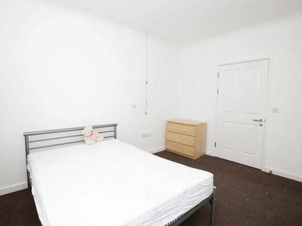 1 bed flat for sale in 27 Nelson Street, London E6, £110,000