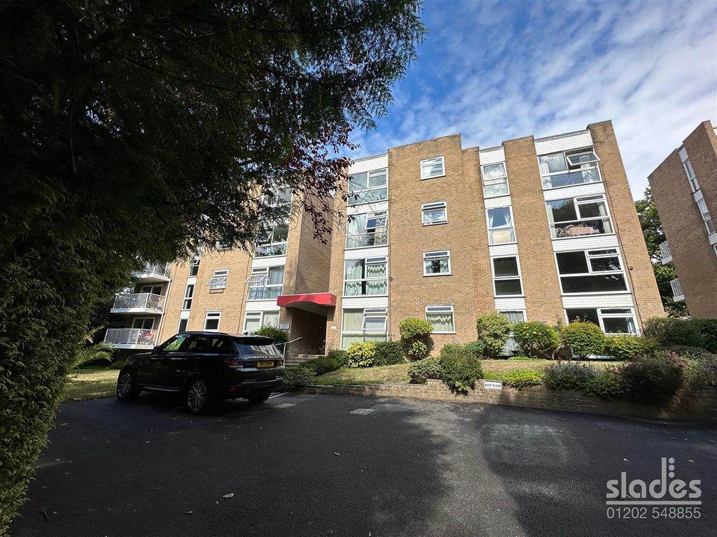 1 bed flat for sale in St. Winifreds Road, Meyrick Park, Bournemouth BH2, £215,000