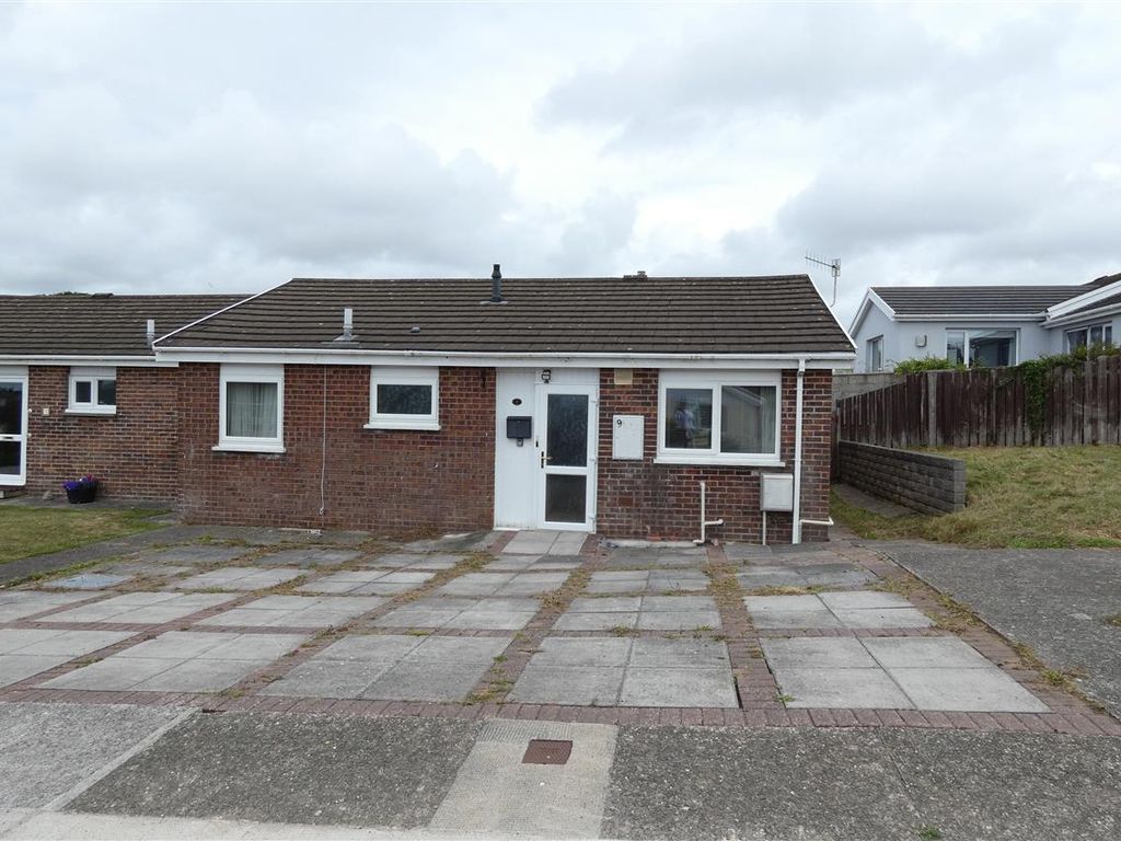 2 bed bungalow for sale in Fleming Way, Neyland, Milford Haven SA73, £155,000