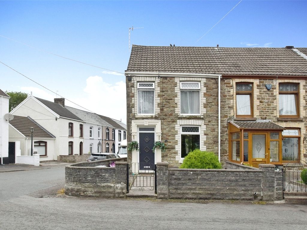 3 bed end terrace house for sale in Shaw Street, Gowerton, Swansea SA4, £184,950