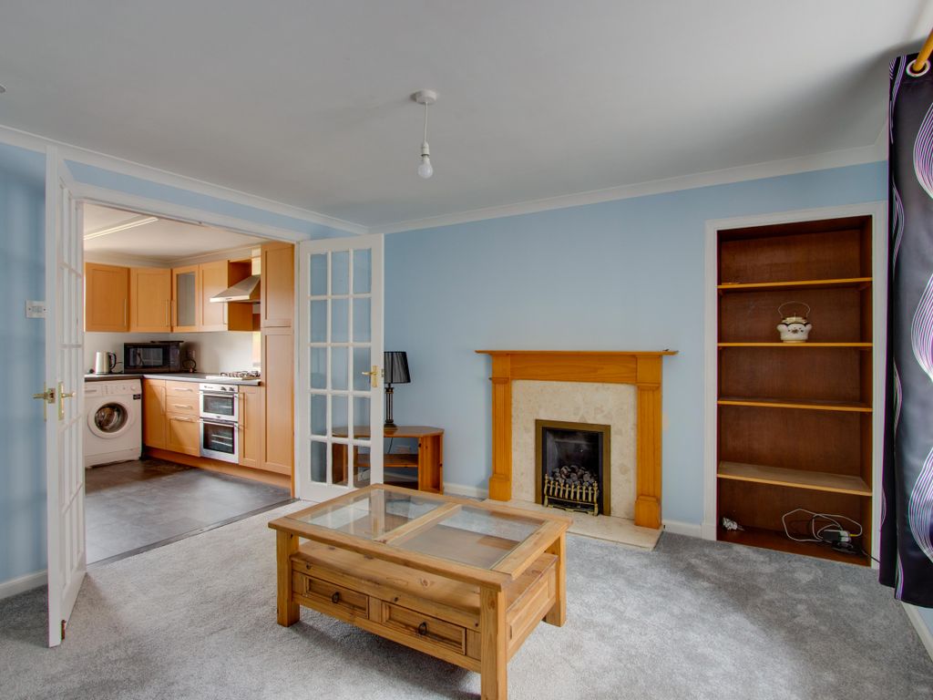 2 bed flat for sale in Union Street, Montrose DD10, £85,000