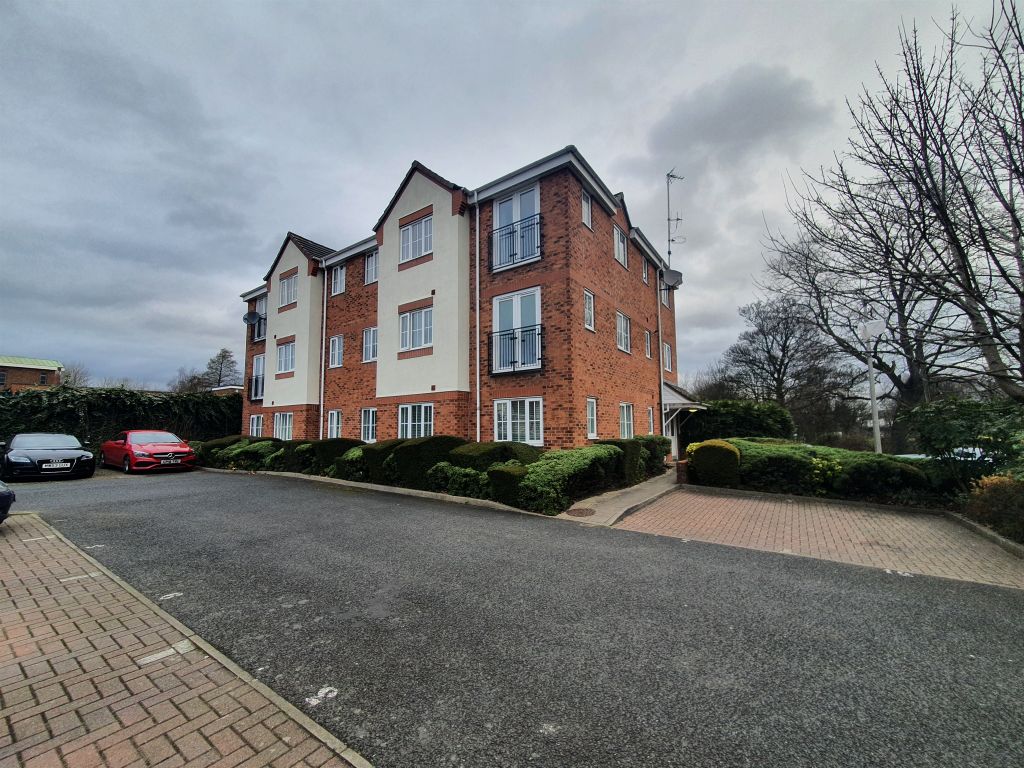 1 bed flat for sale in Pinfold Street, Oldbury B69, £75,000