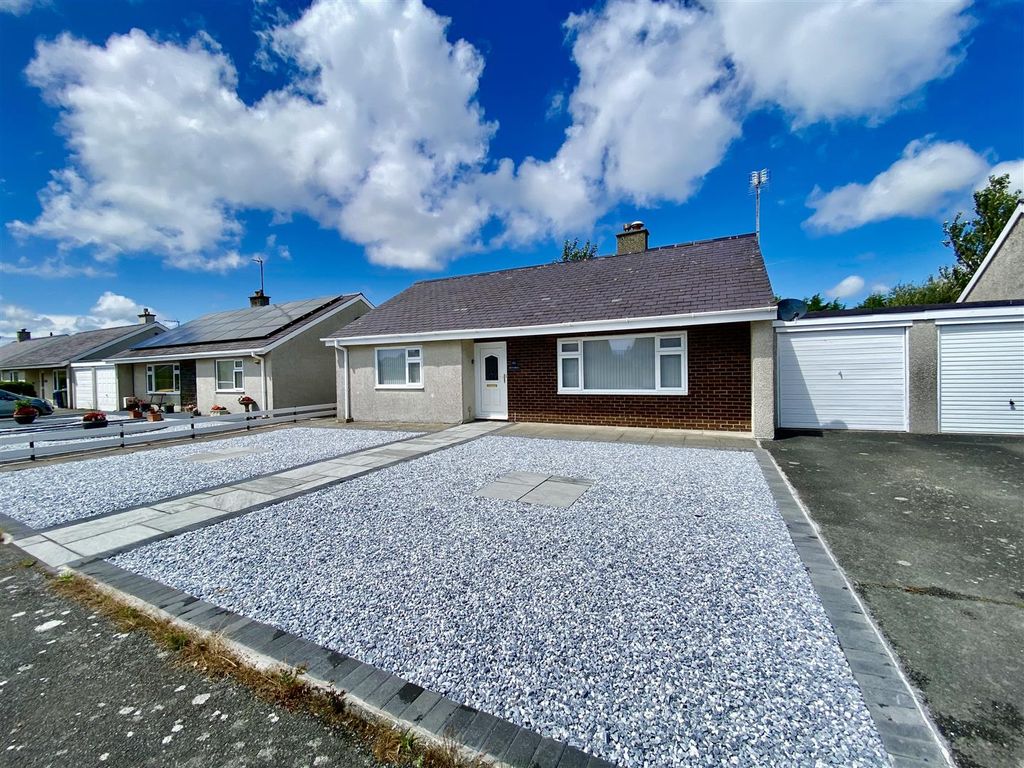 2 bed semi-detached bungalow for sale in Lon Ceredigion, Pwllheli LL53, £299,995