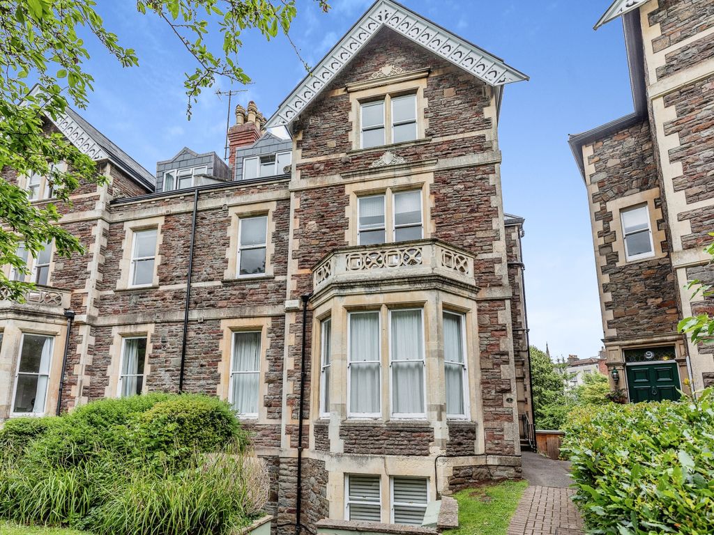 1 bed flat for sale in Eaton Crescent, Clifton, Bristol BS8, £210,000