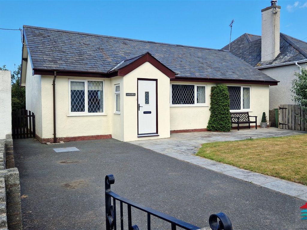 2 bed bungalow for sale in Lon Terfyn, Morfa Nefyn, Pwllheli LL53, £250,000