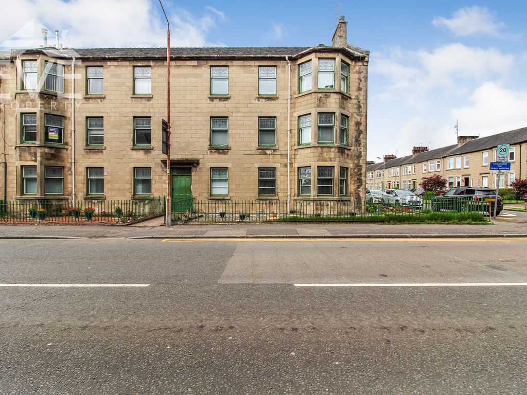 3 bed flat for sale in Glasgow Road, Dumbarton G82, £128,500