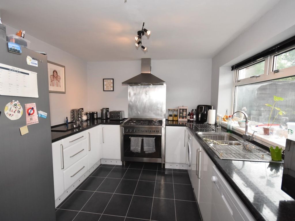3 bed semi-detached house for sale in Lilac Close, Heath, Chesterfield S44, £170,000