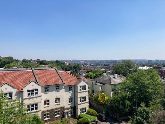 2 bed flat for sale in Arley Hill, Cotham, Bristol BS6, £325,000