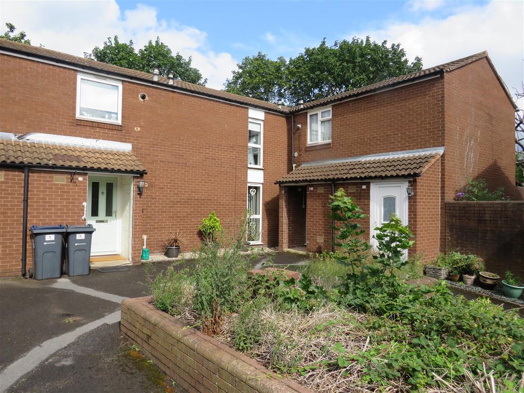 1 bed flat for sale in The Hedgings, Castle Bromwich, Birmingham B34, £90,000