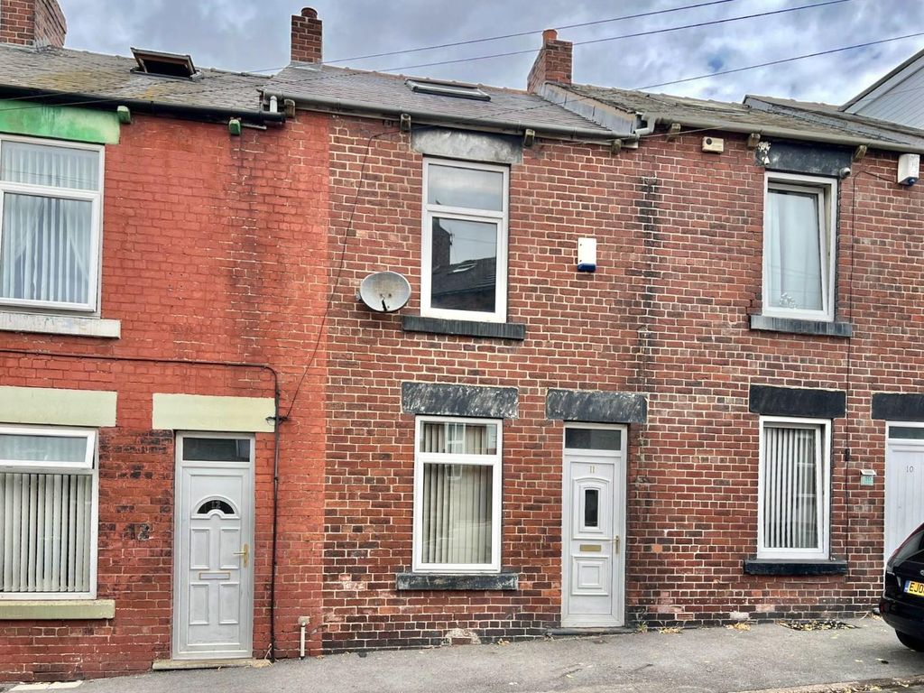 3 bed terraced house for sale in York Street, Cudworth, Barnsley S72, £100,000
