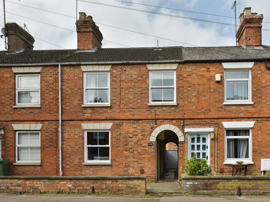 2 bed terraced house for sale in Silver Street, Stony Stratford, Milton Keynes MK11, £280,000