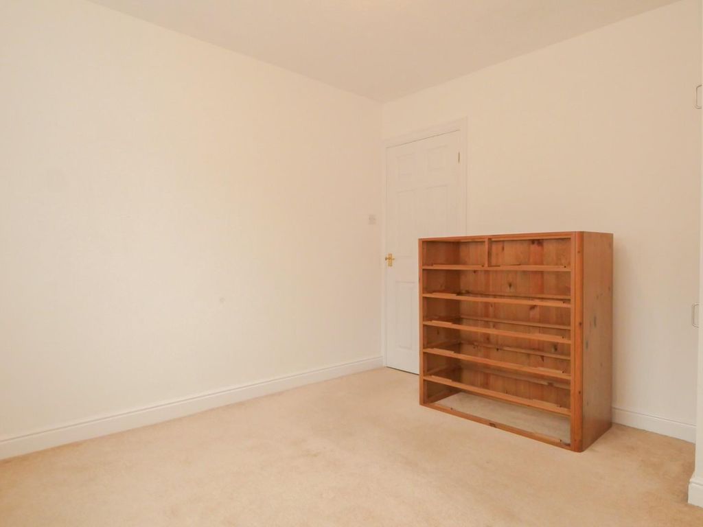 2 bed flat for sale in The Lanes, Pudsey LS28, £130,000