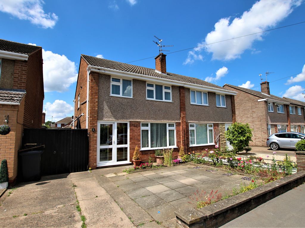 3 bed semi-detached house for sale in Boswell Drive, Lincoln LN6, £185,000