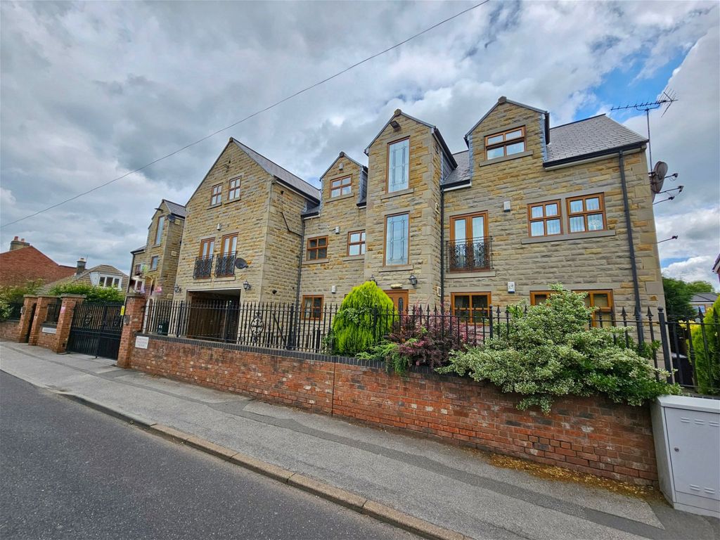 3 bed flat for sale in The Walk, Birdwell, Barnsley S70, £170,000