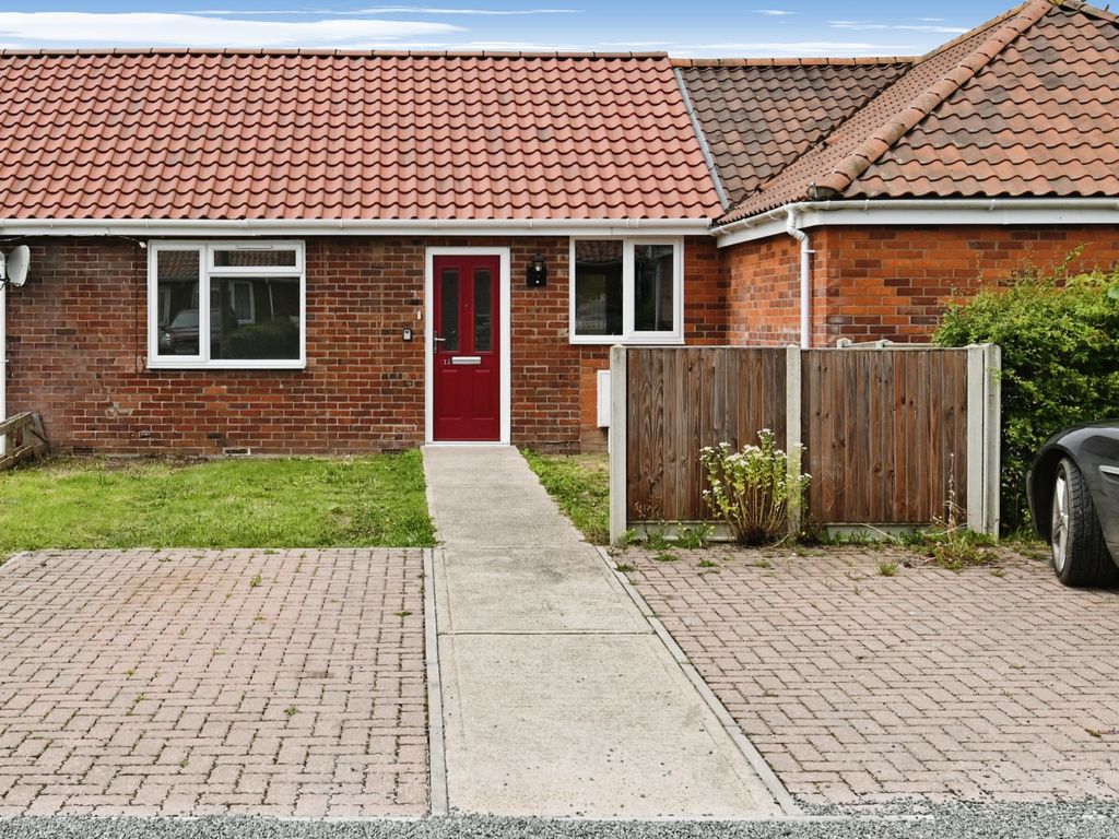 1 bed bungalow for sale in Lincoln Close, Hingham, Norwich, Norfolk NR9, £170,000