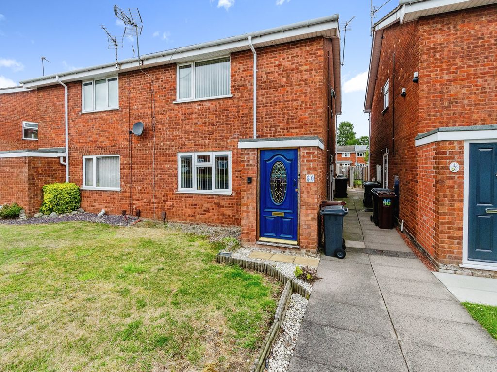 1 bed maisonette for sale in Wyvern Close, Willenhall WV12, £100,000