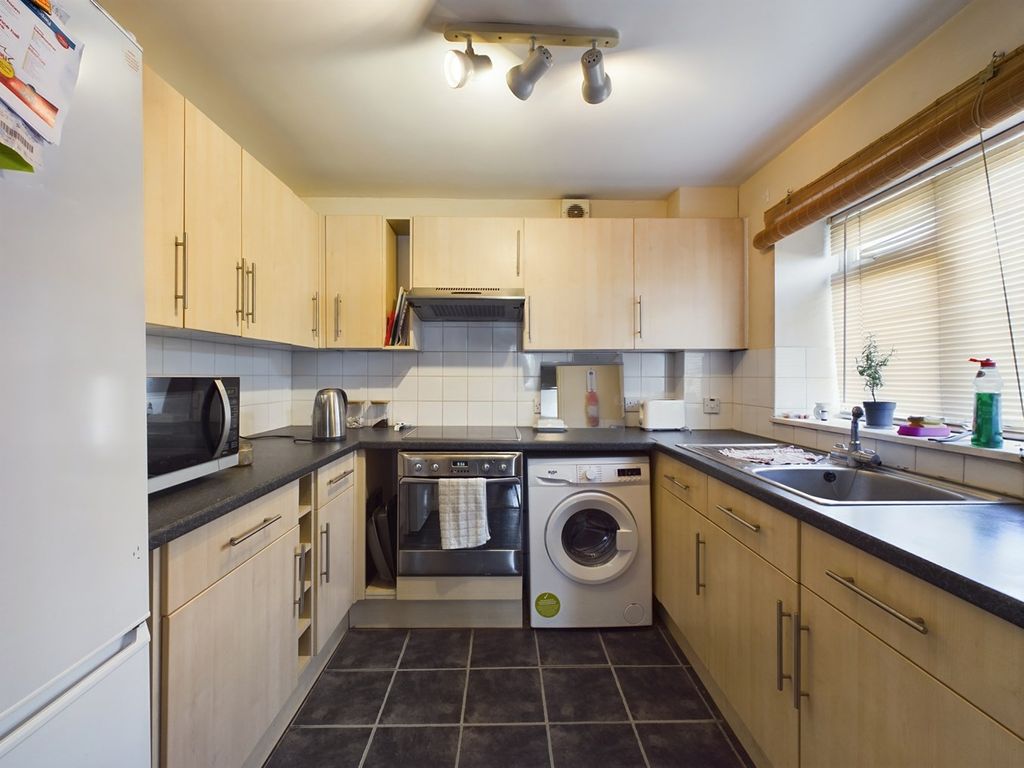 2 bed flat for sale in Church Road, Downham Market PE38, £135,000