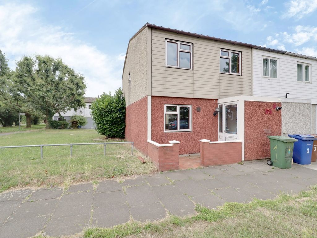 3 bed end terrace house for sale in Foxglove Road, South Ockendon RM15, £260,000