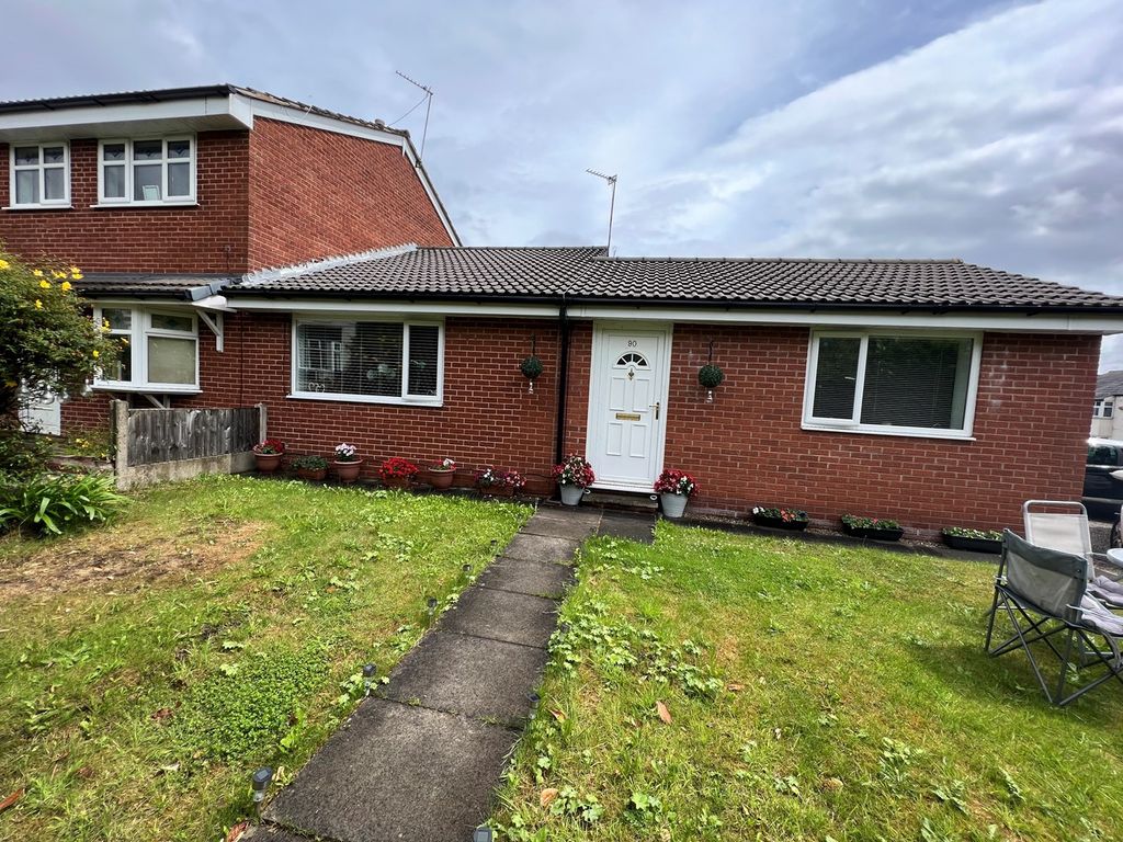 3 bed semi-detached bungalow for sale in Ainsworth Road, Radcliffe M26, £190,000