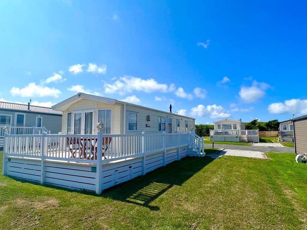 2 bed lodge for sale in 7 Summerlease. Bude Holiday Resort, Maer Lane, Bude EX23, £65,000