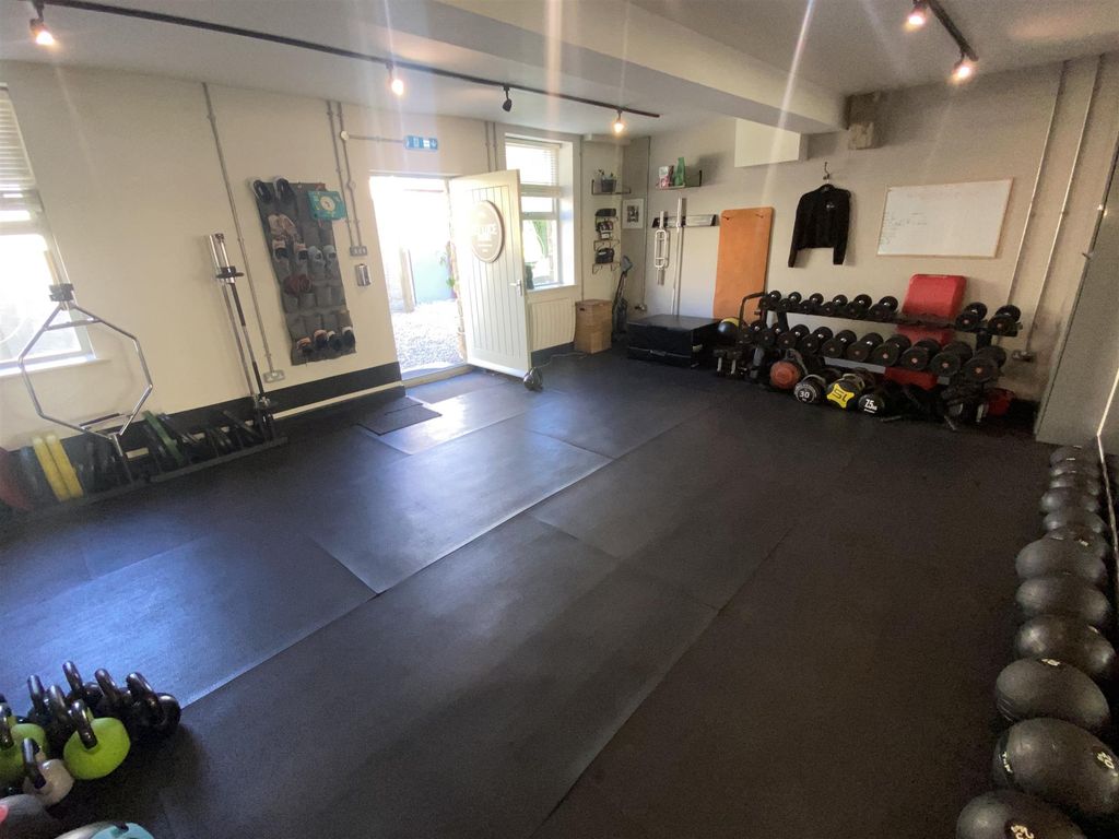 Leisure/hospitality for sale in Gymnasium & Fitness LS29, West Yorkshire, £39,950