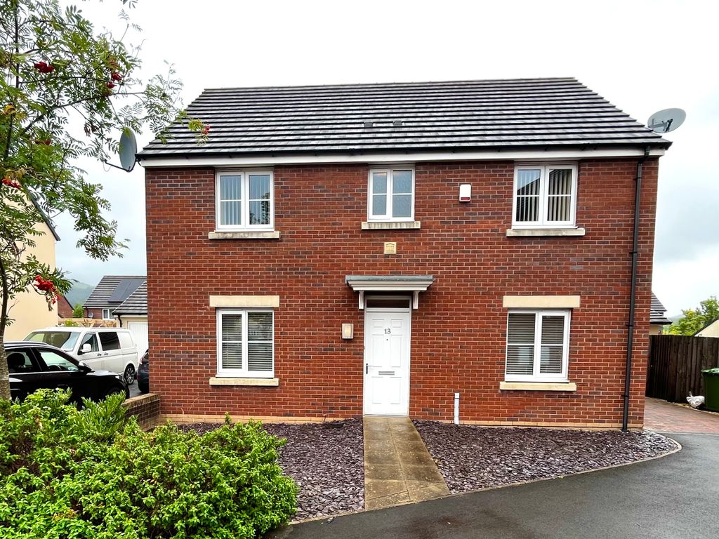 4 bed detached house for sale in Rhodfa'r Afon, Aberdare, Mid Glamorgan CF44, £295,000