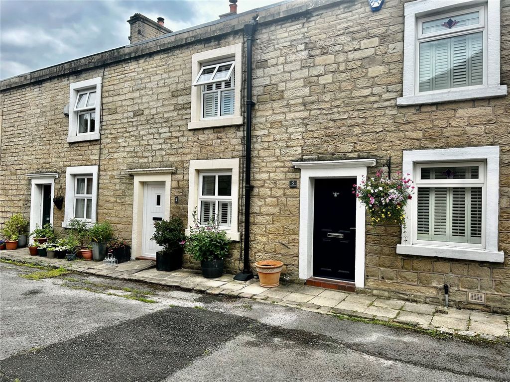 3 bed terraced house for sale in Chapel Fields, Marple, Stockport, Greater Manchester SK6, £290,000