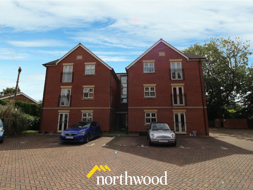 2 bed flat for sale in Cherry Trees, Carr Lane, Bessacarr, Doncaster DN4, £105,000