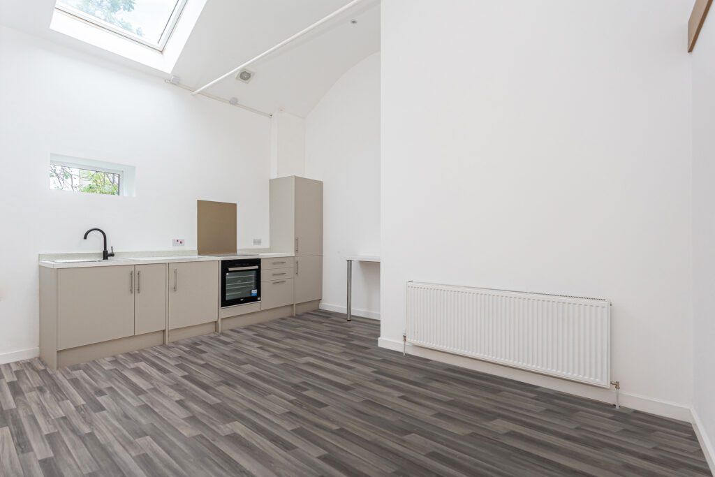 3 bed flat for sale in King Street, Stirling FK8, £160,000