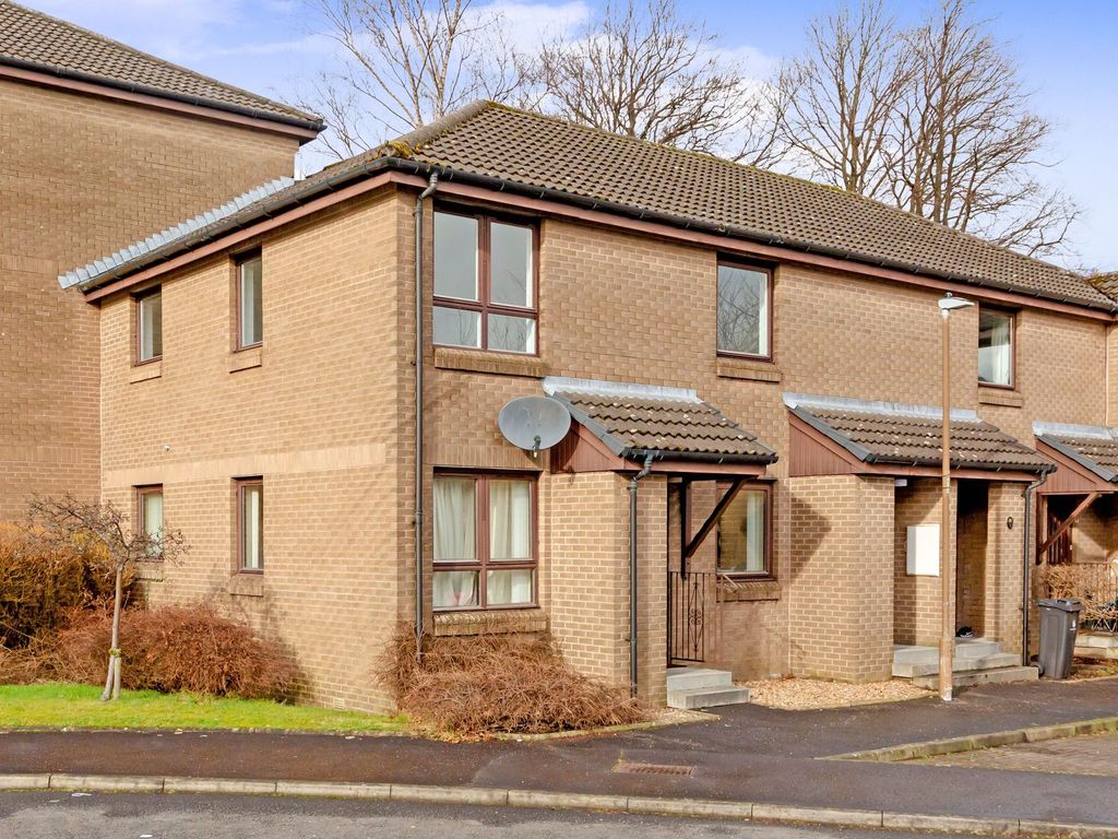 2 bed flat for sale in Forthview, Stirling FK8, £130,000