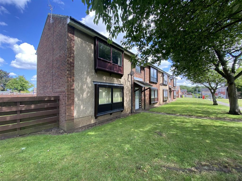 1 bed flat for sale in Bradley Close, Ouston, Chester Le Street DH2, £23,000