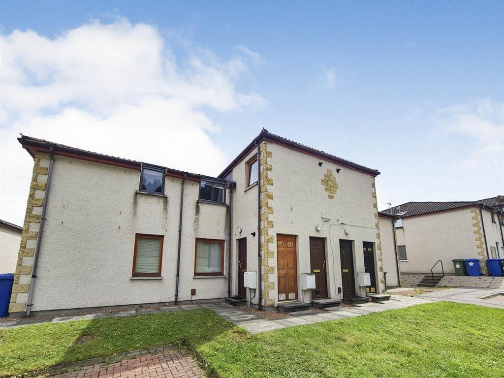 2 bed flat for sale in Kingsview Terrace, Inverness IV3, £117,000