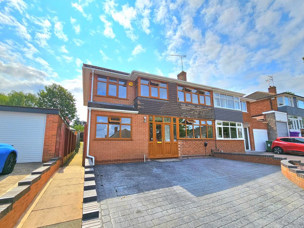 4 bed semi-detached house for sale in Camberley Crescent, Wolverhampton WV4, £300,000