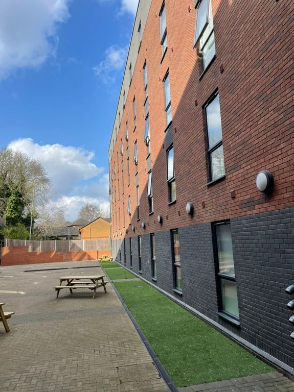 1 bed flat for sale in North Street, Stoke-On-Trent ST4, £80,000
