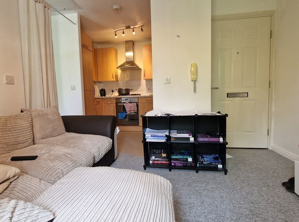 1 bed flat for sale in Eagle Way, Peterborough PE7, £90,000