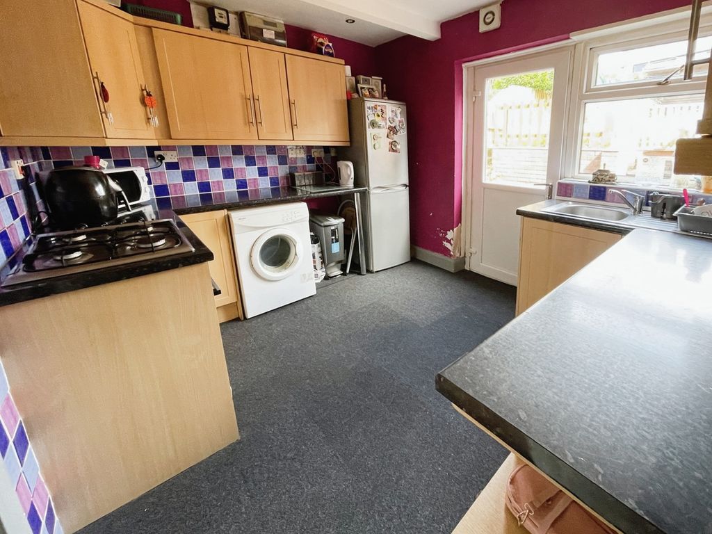 3 bed terraced house for sale in Norbury Road, Kingstanding, Birmingham B44, £170,000