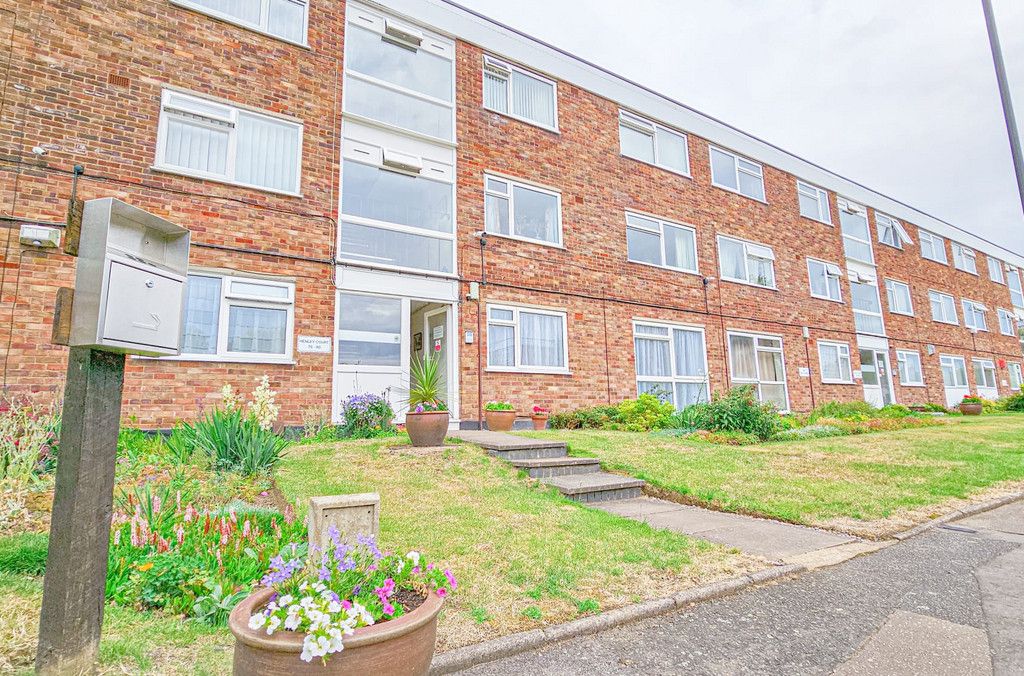 2 bed flat for sale in Gresley Road, Coventry CV2, £125,000