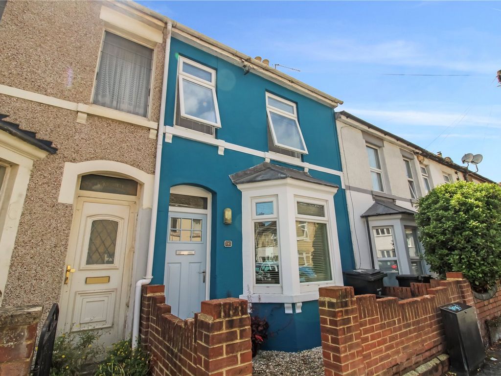 4 bed terraced house for sale in Clifton Street, Old Town, Swindon, Wiltshire SN1, £259,995