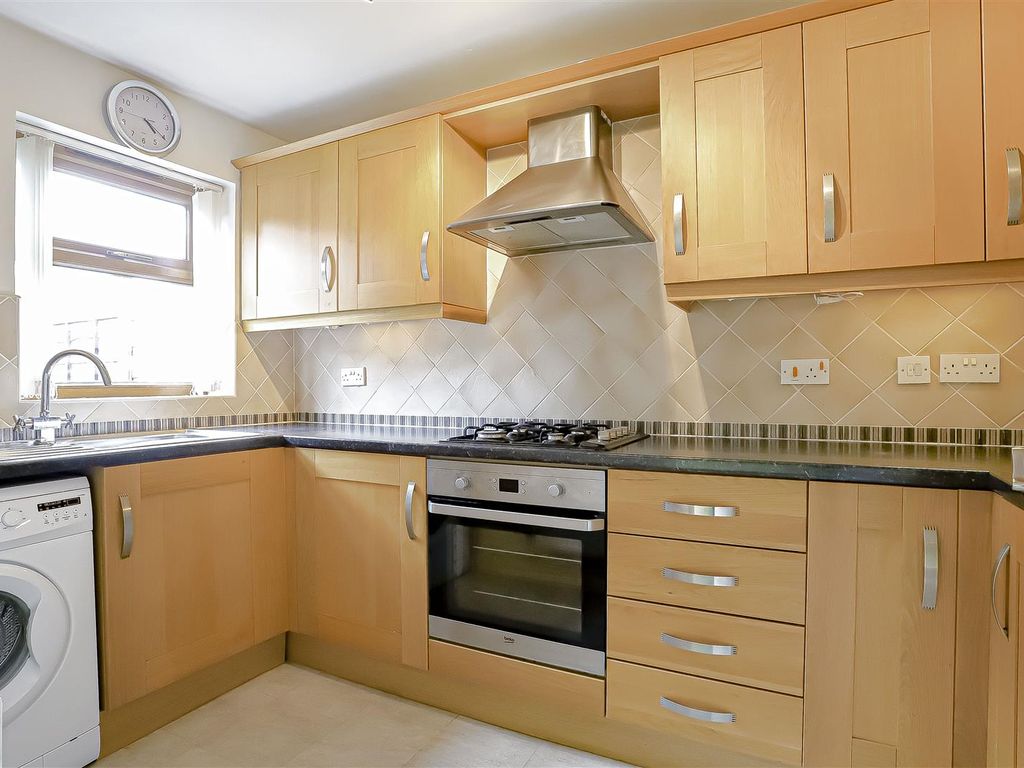 3 bed terraced house for sale in Baron Street, Bury BL9, £190,000