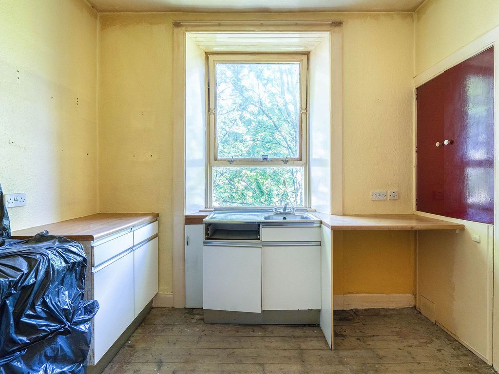 2 bed flat for sale in 6 (3F1), Buccleuch Terrace, Newington, Edinburgh EH8, £190,000
