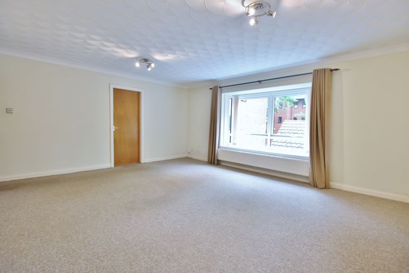 2 bed flat for sale in Bidston Road, Oxton, Wirral CH43, £130,000