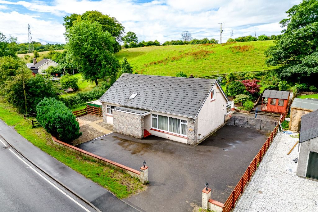 4 bed detached house for sale in Dalgarven, Kilwinning, North Ayrshire KA13, £285,000