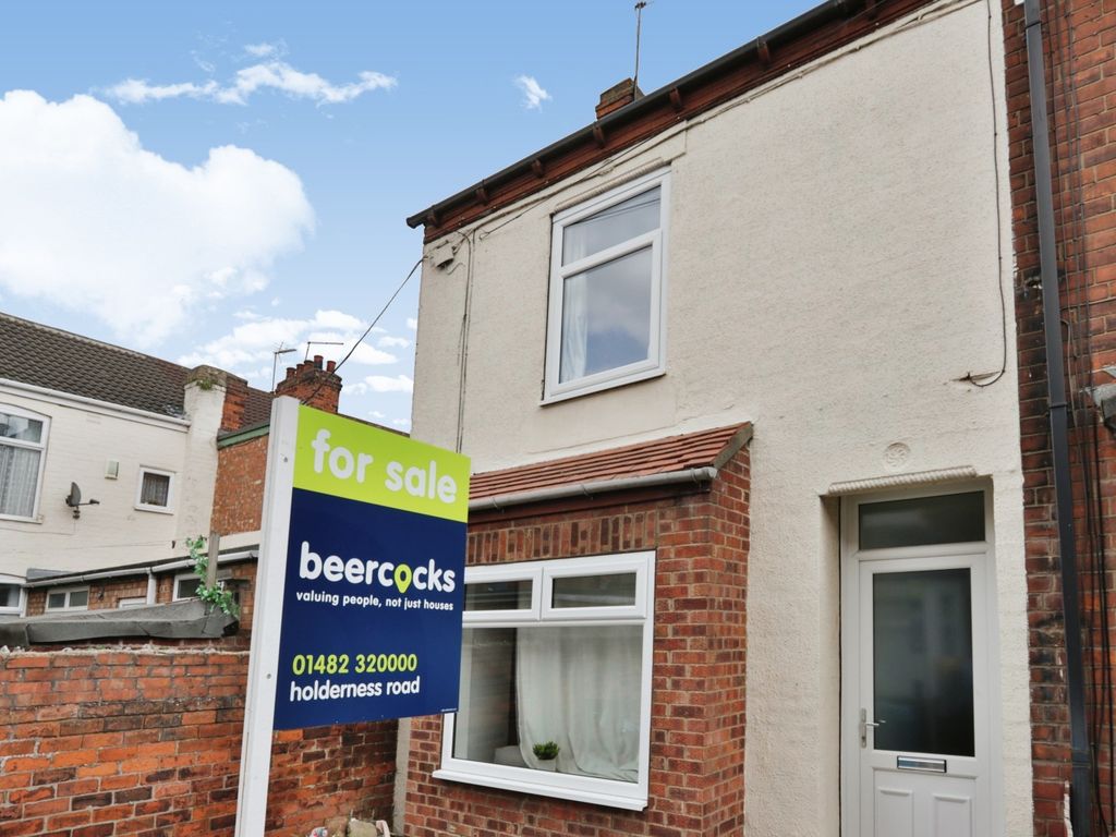 2 bed end terrace house for sale in Wenlock Terrace, Rustenburg Street, Hull HU9, £55,000