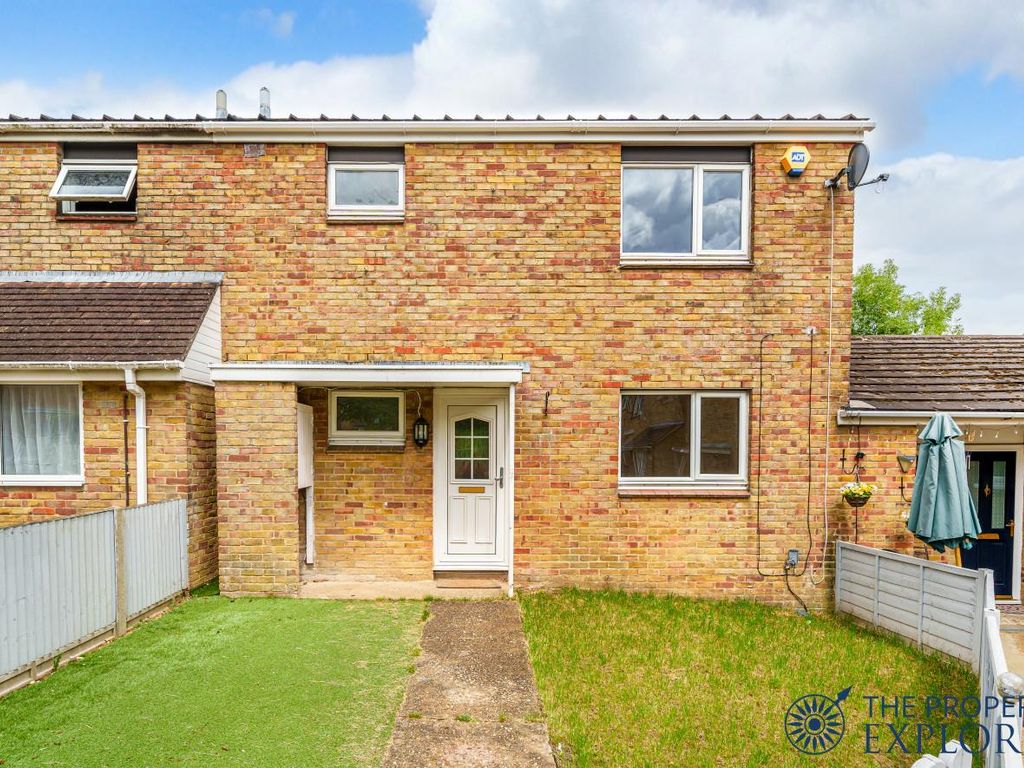 3 bed terraced house for sale in Wagner Close, Basingstoke RG22, £275,000