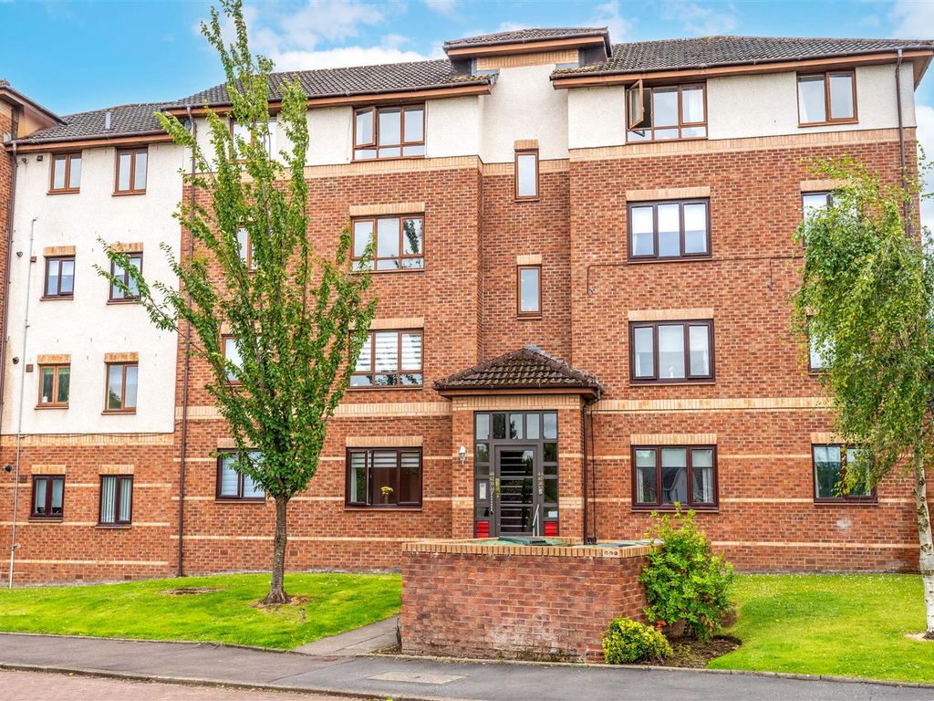 2 bed flat for sale in William Street, Hamilton ML3, £90,000