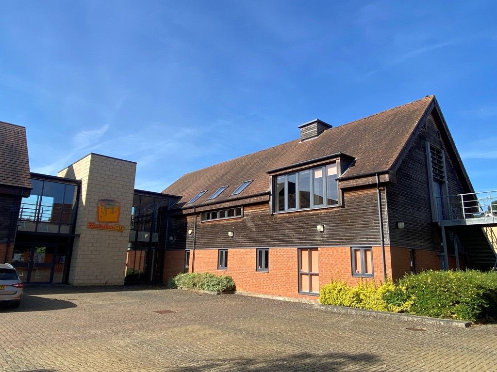Office for sale in Saddlers Court, Oakham, Rutland LE15, Non quoting