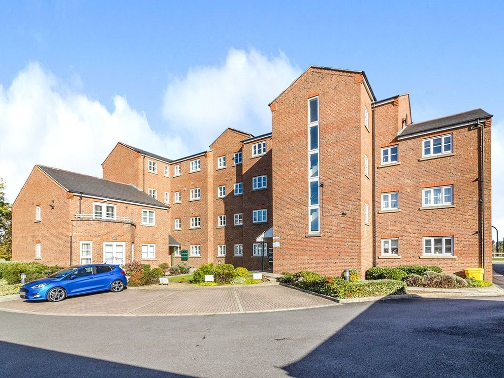 2 bed flat for sale in Garden Court, Barnsley, South Yorkshire S70, £135,000